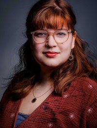 Portraitfoto Zoë Köppen - Dramaturgie